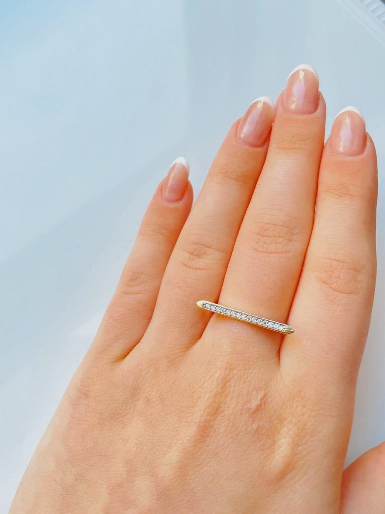 10K Gold CZ Bar Ring